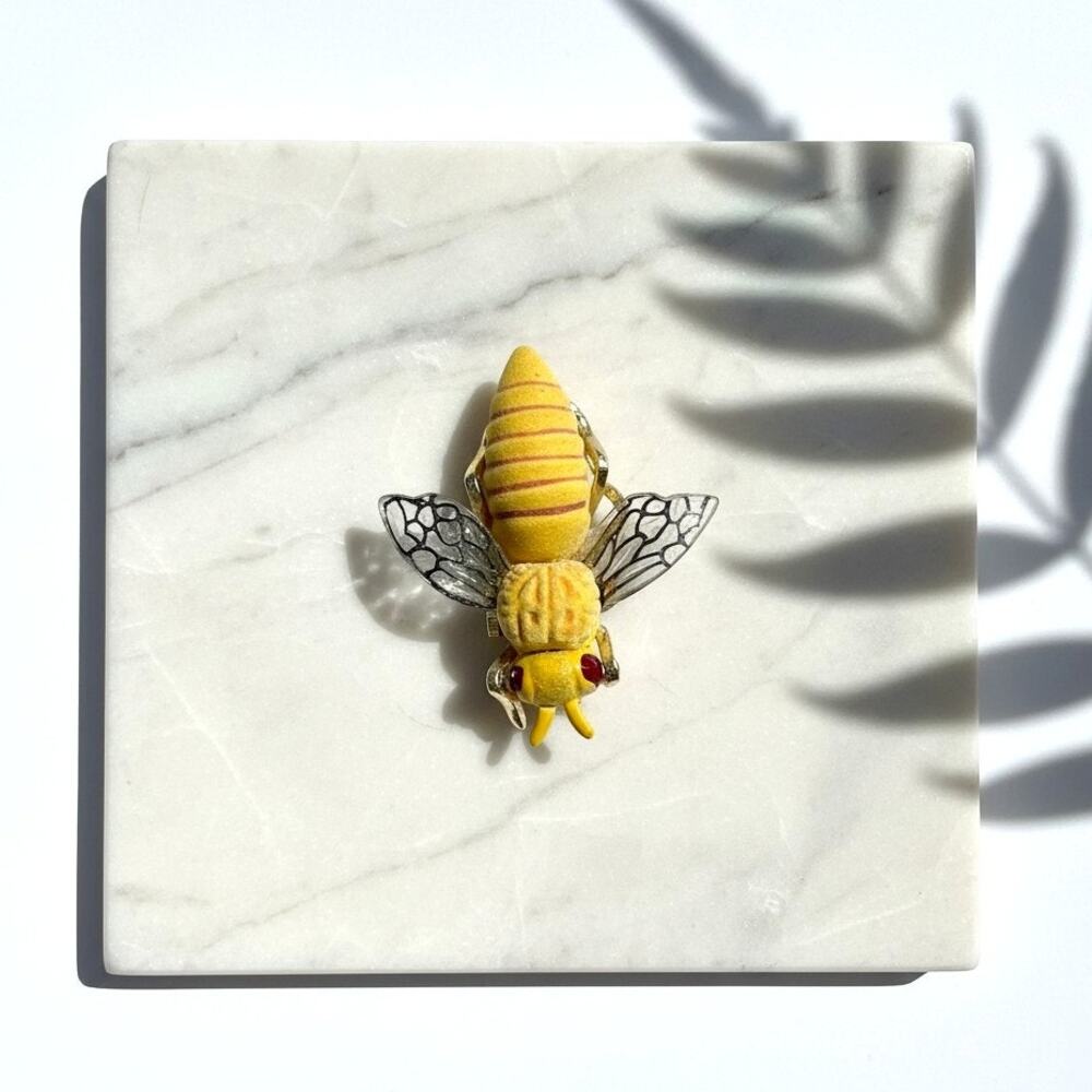 Vintage Carved Enameled Bee Brooch Signed Korea Yellow Honeybee Pin Cottagecore